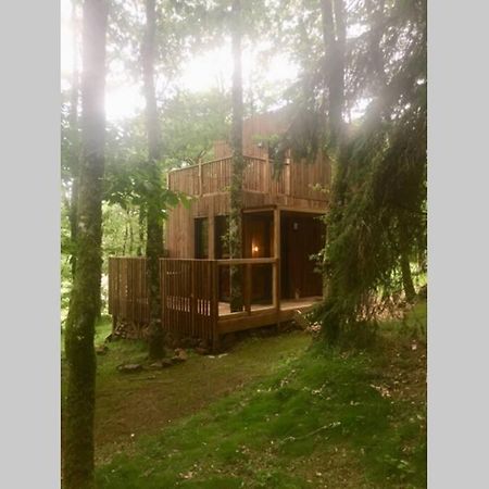 Adorable Cabane Dans Un Espace Boise Сен-Жюньен Экстерьер фото